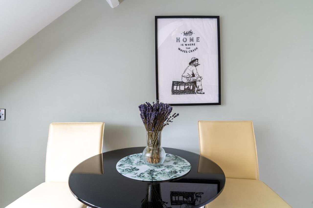 Ferienwohnung Stowaways Loft Whitby Exterior foto